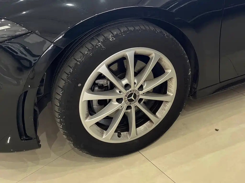 MERCEDES BENZ A-CLASS 2022