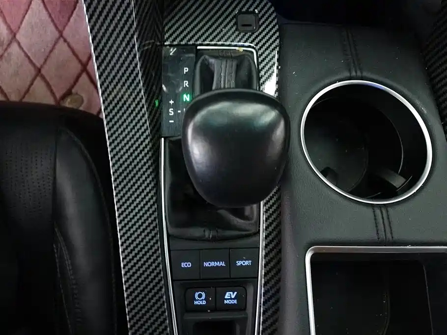 TOYOTA AVALON 2021