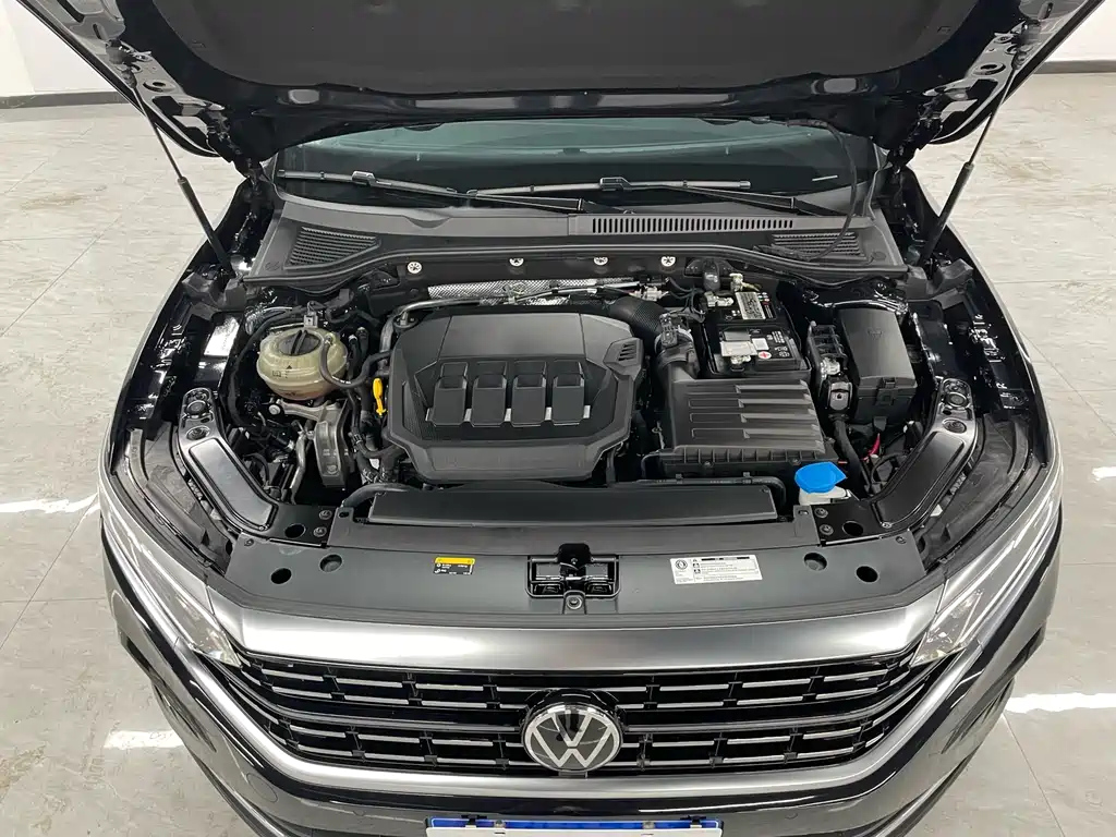 VOLKSWAGEN PASSAT 2022