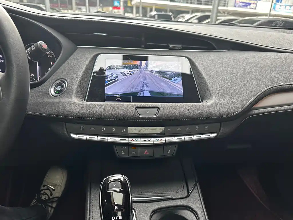 CADILLAC XT4 2021