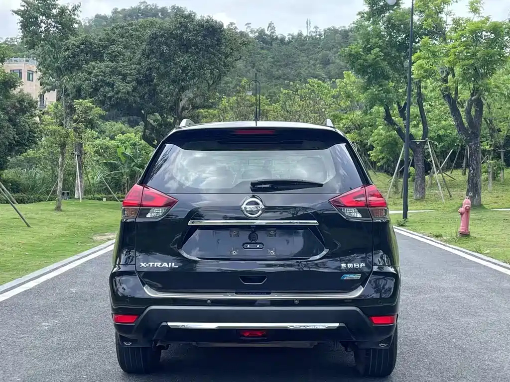 NISSAN X-TRAIL 2017