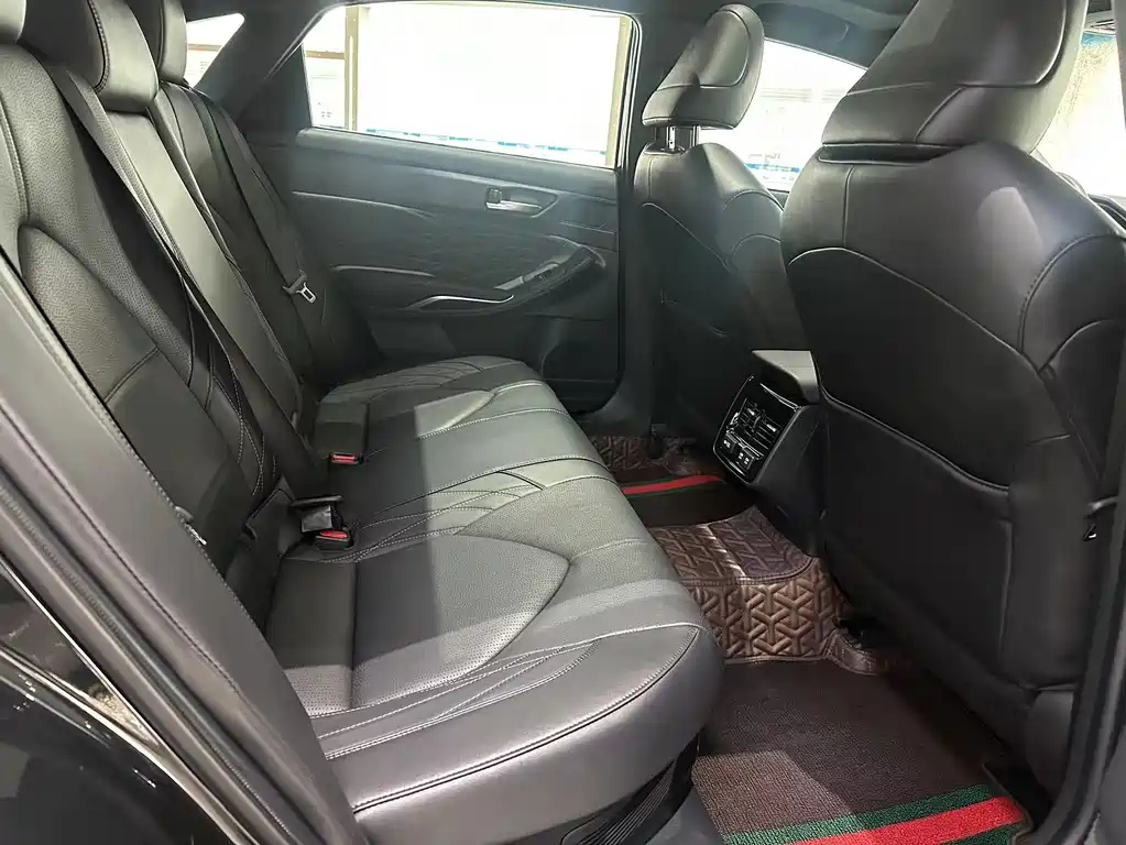 TOYOTA AVALON 2020