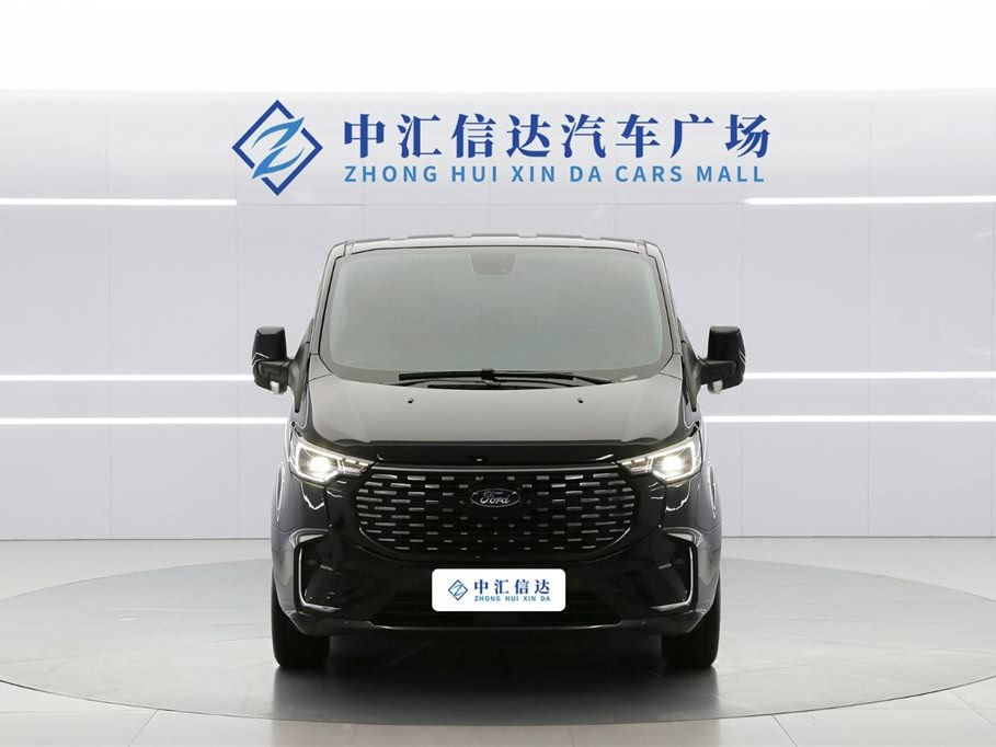 FORD TOUREO 2023