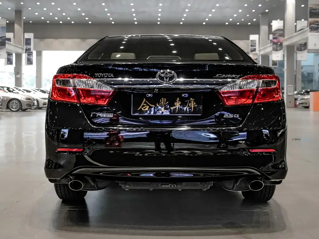 TOYOTA CAMRY 2014