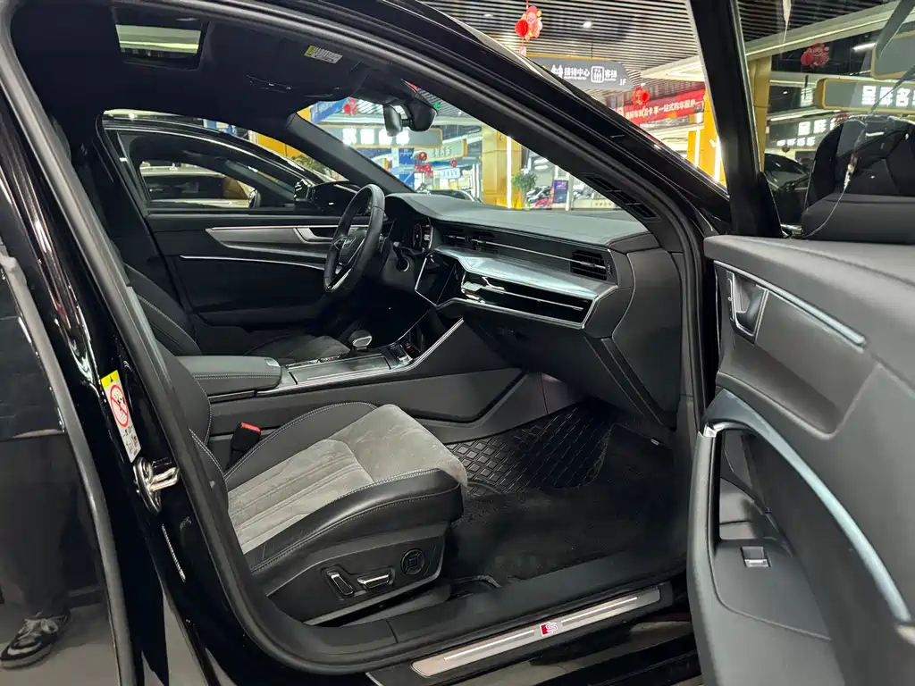 AUDI A6L 2023