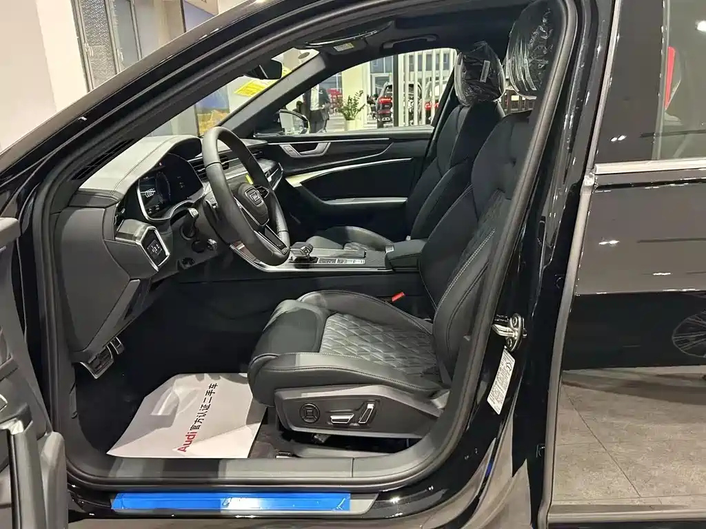 AUDI A6L 2025