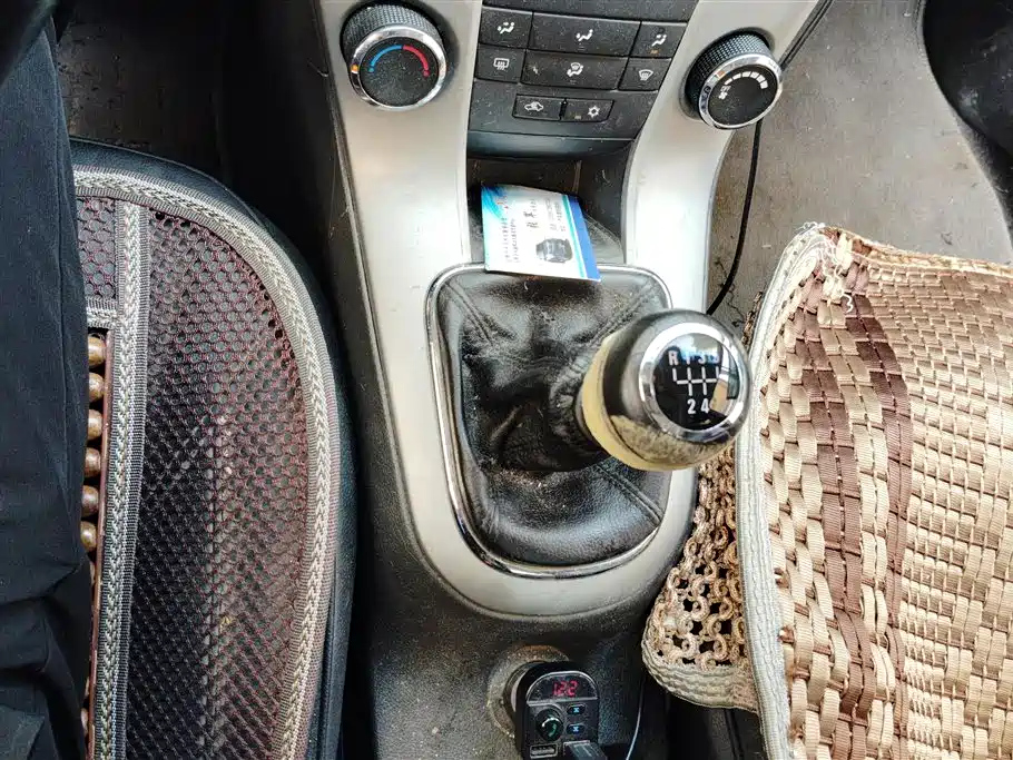 CHEVROLET CRUZE 2012