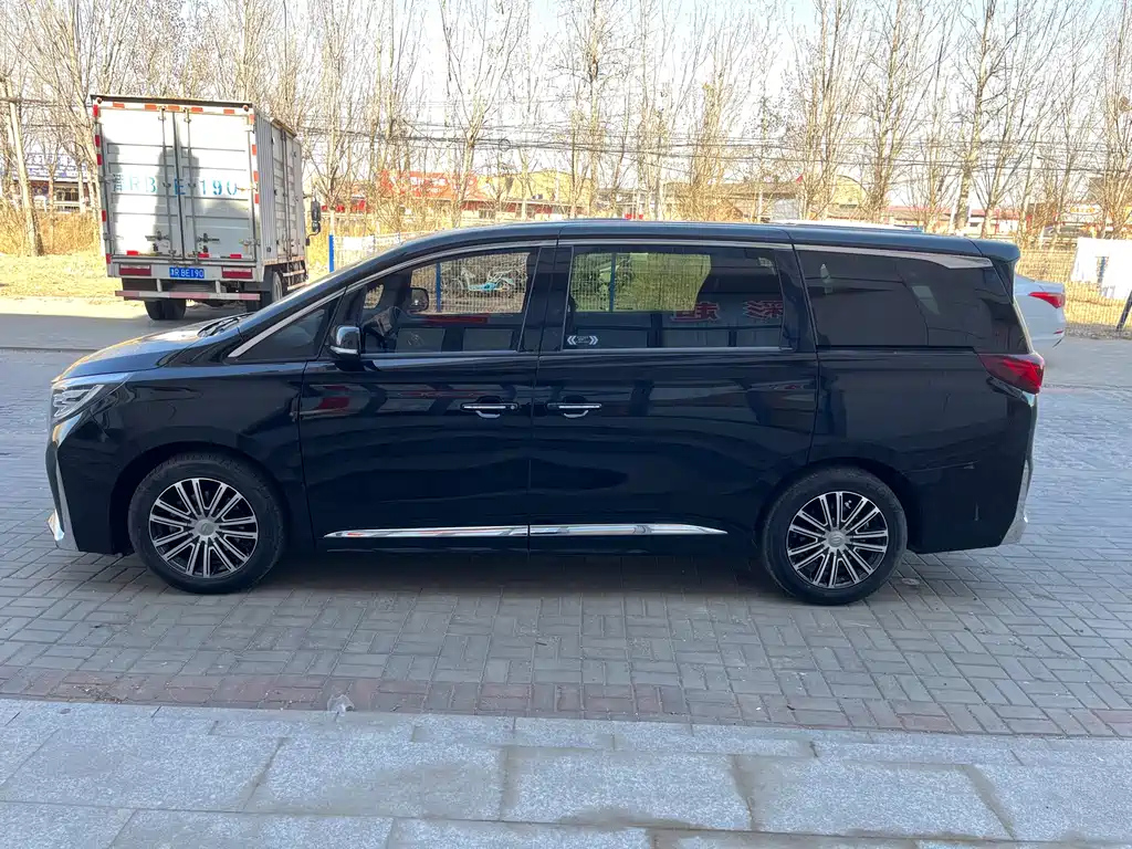 TRUMPCHI M8 2021