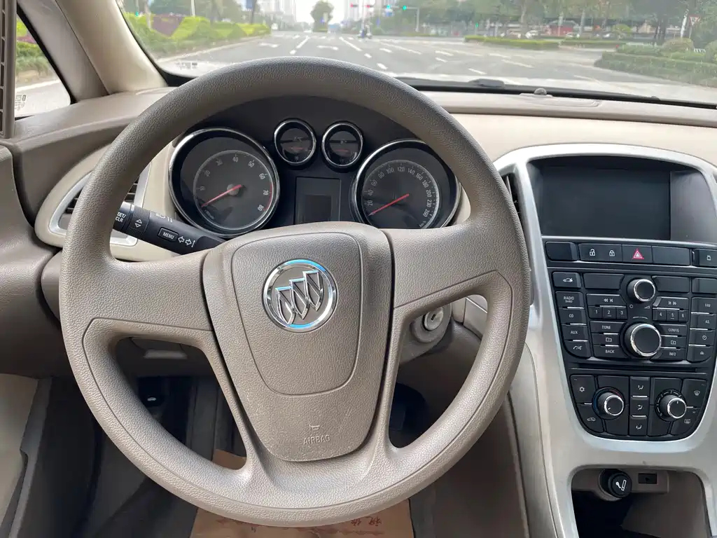 BUICK EXCELLE 2013