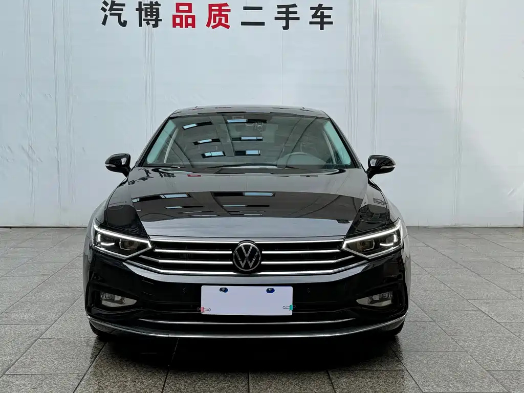 VOLKSWAGEN MAGOTAN 2022