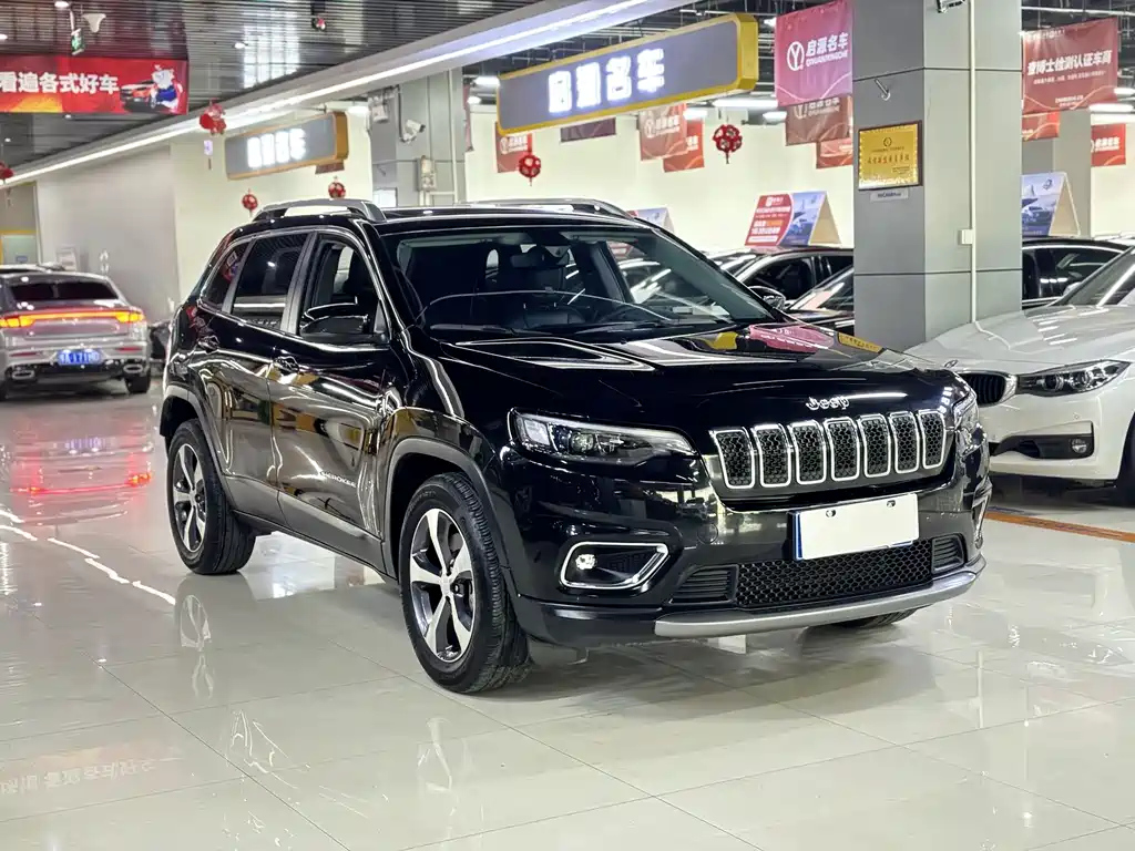 JEEP CHEROKEE 2021
