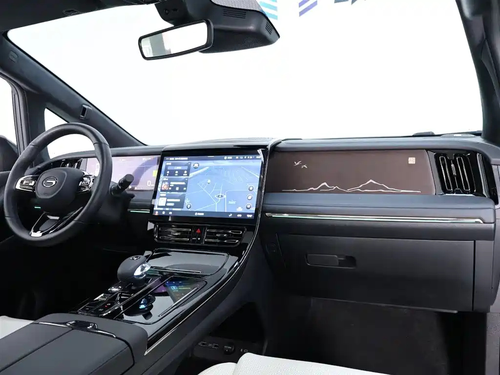 TRUMPCHI M8 2023