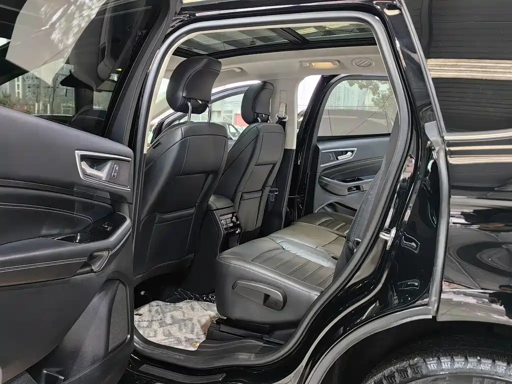 FORD EDGE 2021