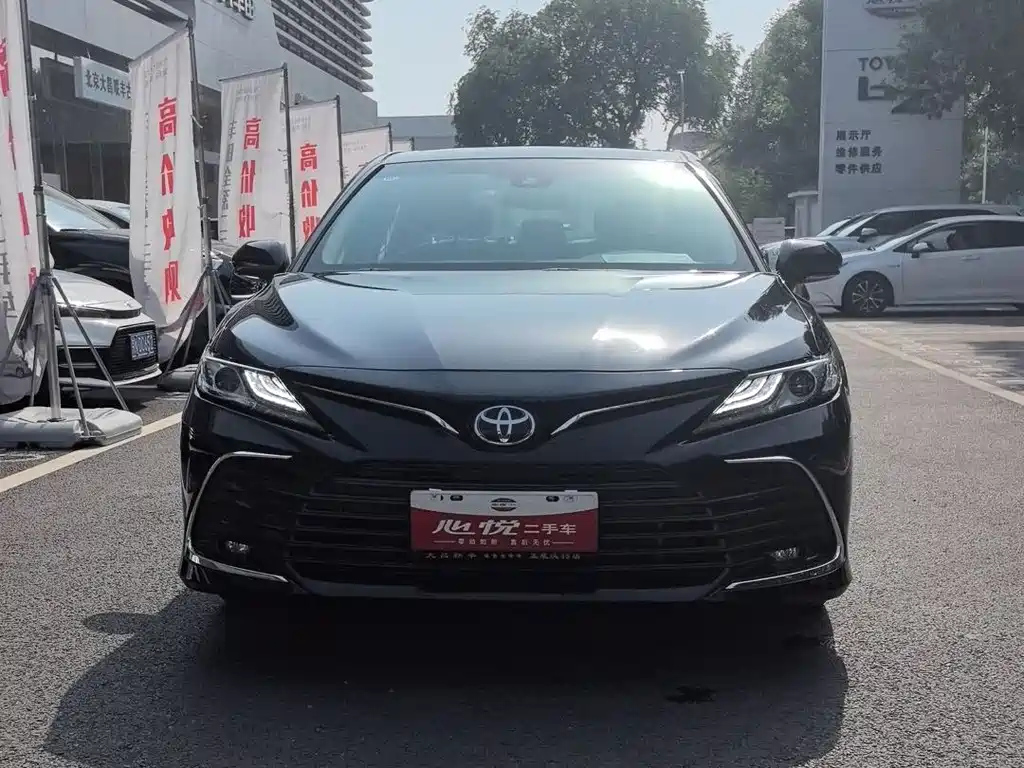TOYOTA CAMRY 2021