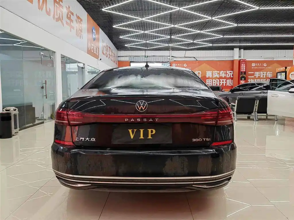 VOLKSWAGEN PASSAT 2022