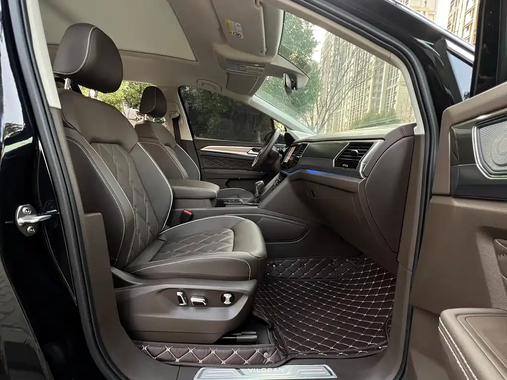 VOLKSWAGEN VILORAN 2023