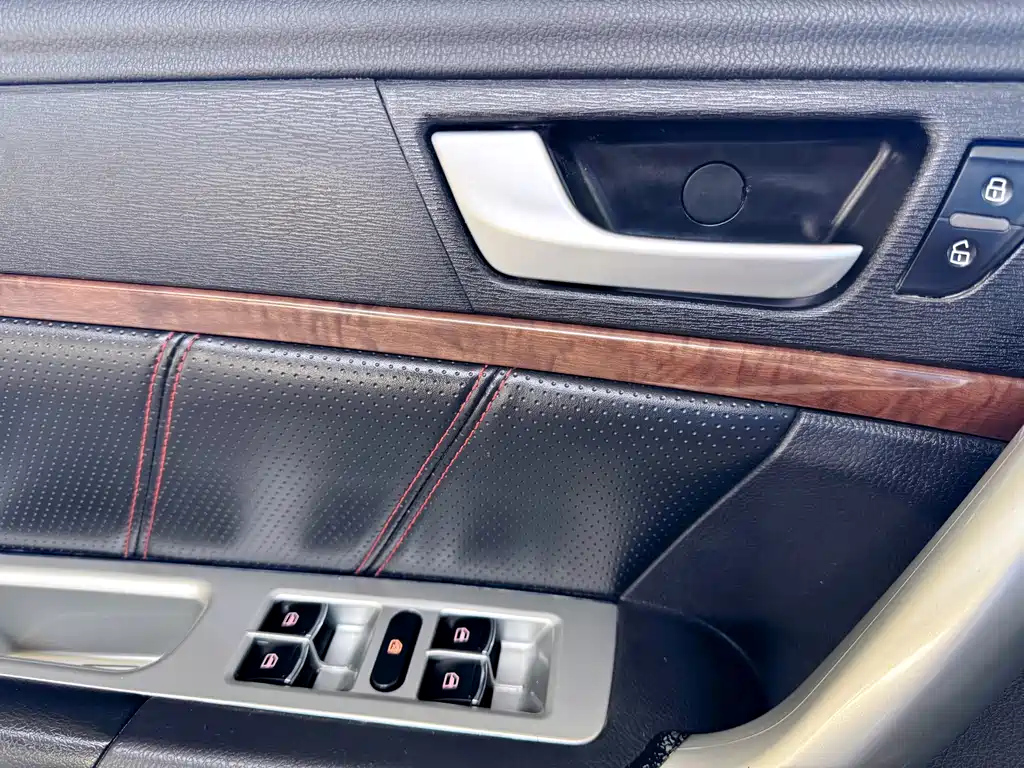 HAVAL H6 2015