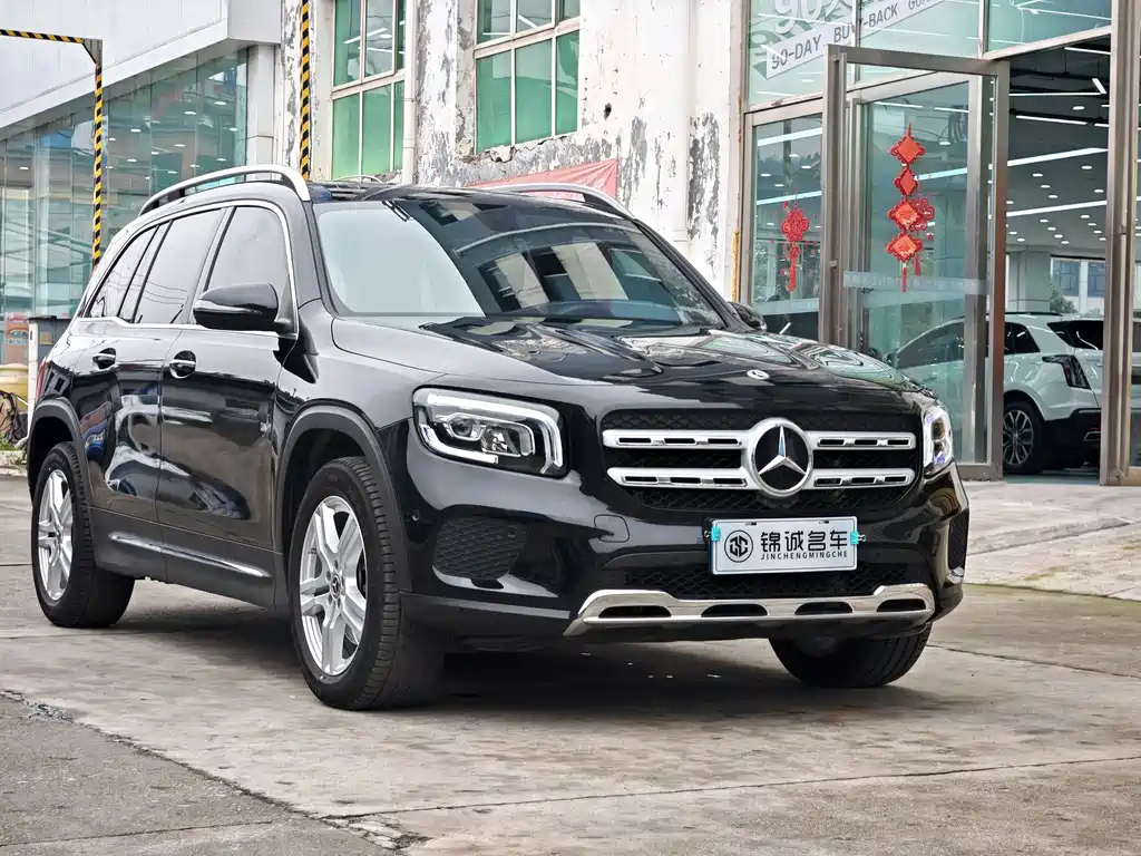 MERCEDES BENZ GLB 2023