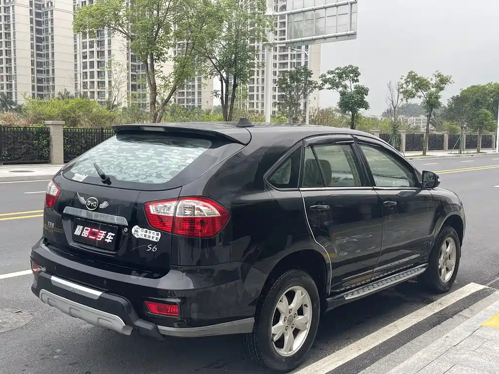BYD S6 2014