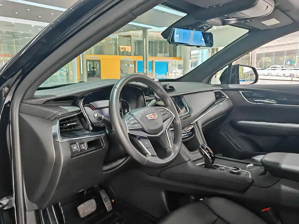 CADILLAC XT5 2021