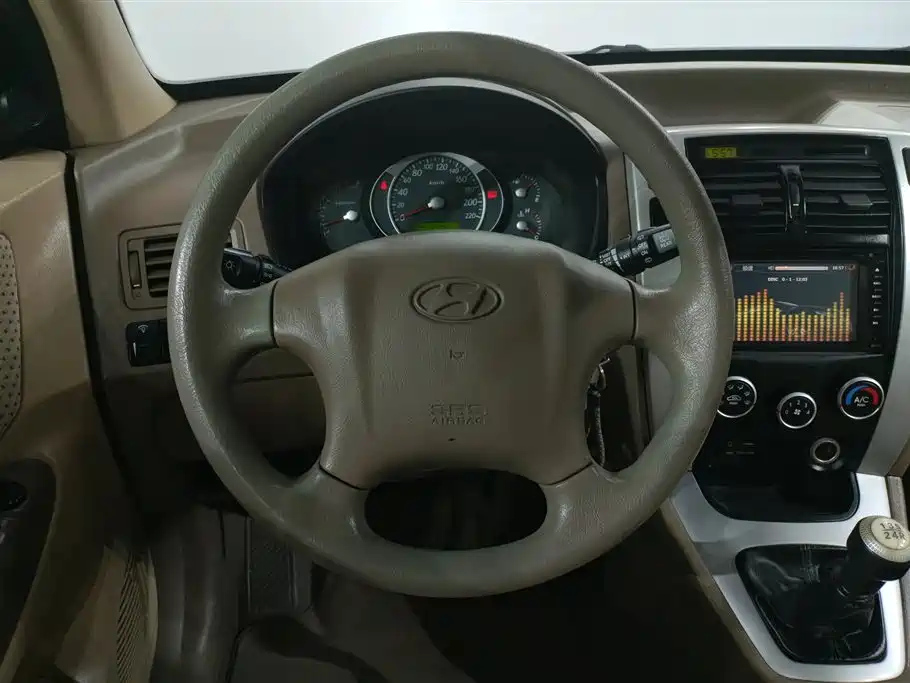 HYUNDAI TUCSON 2013