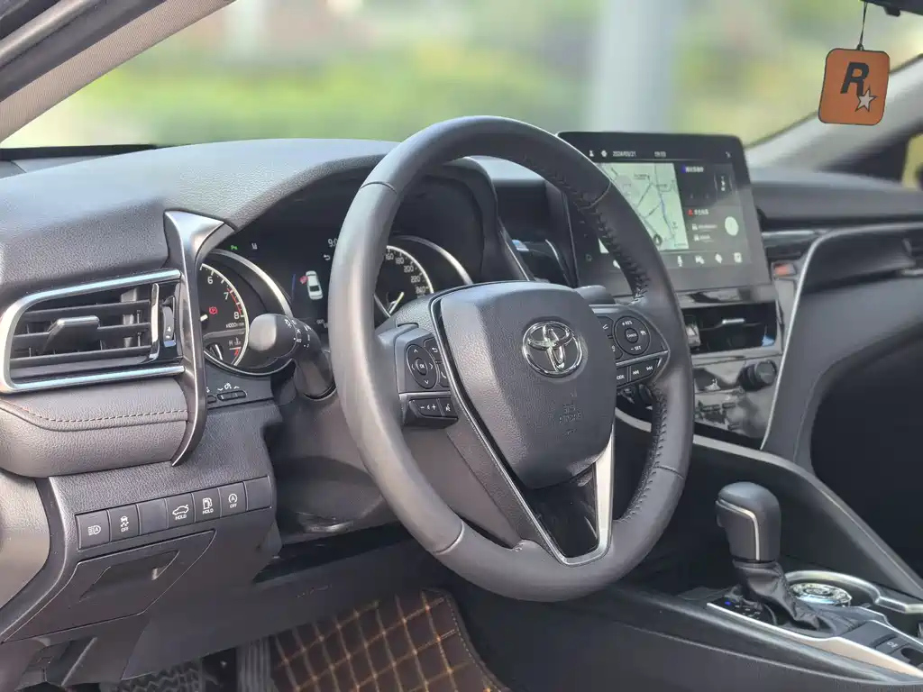 TOYOTA CAMRY 2023