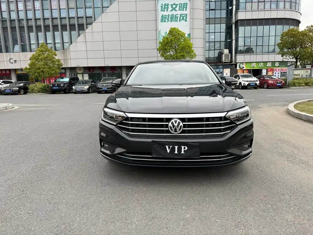 VOLKSWAGEN SAGITAR 2021
