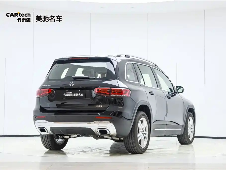 MERCEDES BENZ GLB 2023