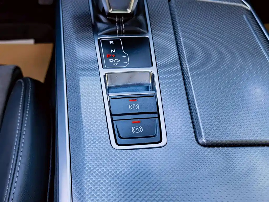 AUDI A6L 2020