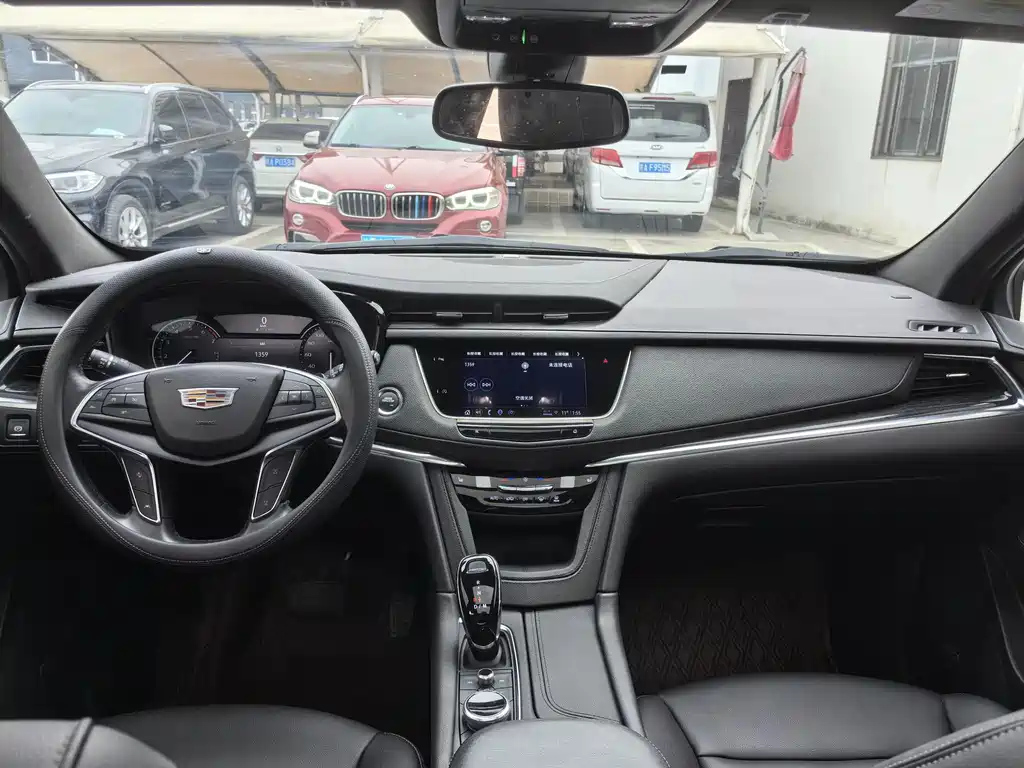 CADILLAC XT5 2021