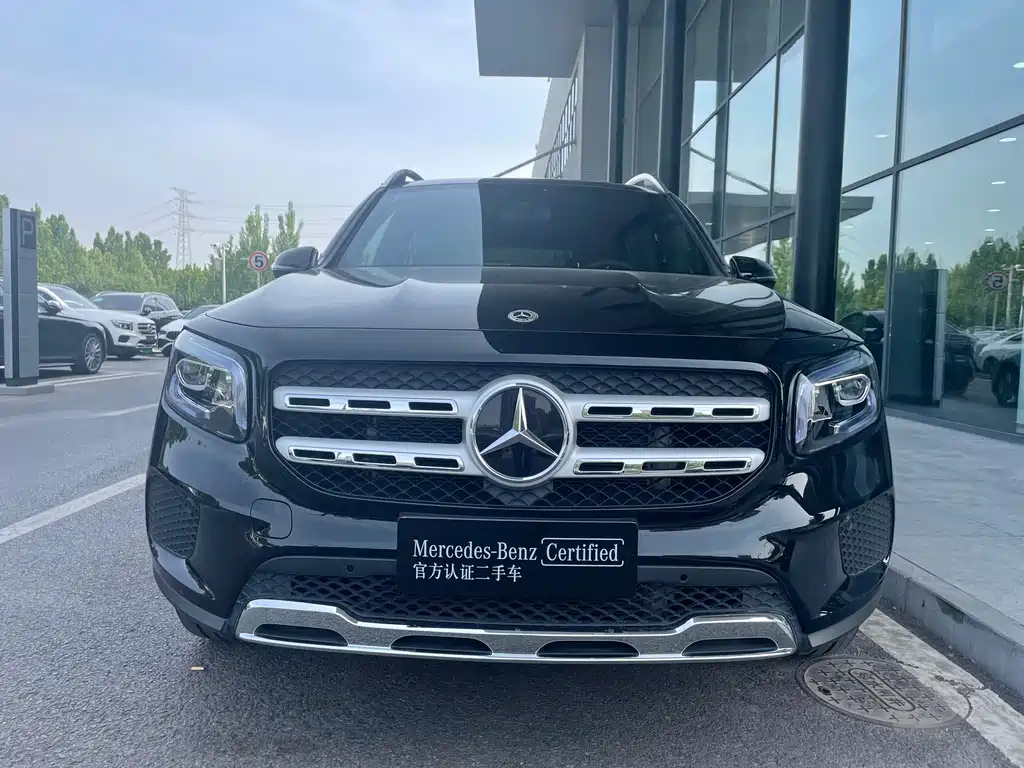 MERCEDES BENZ GLB 2023