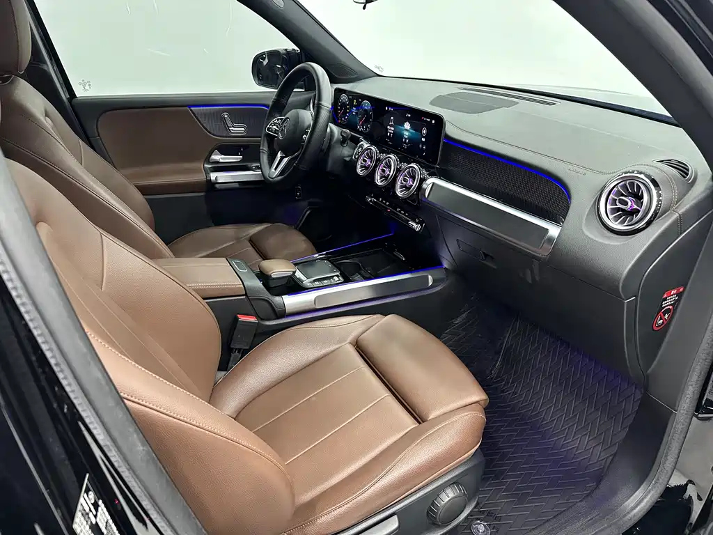 MERCEDES BENZ GLB 2020