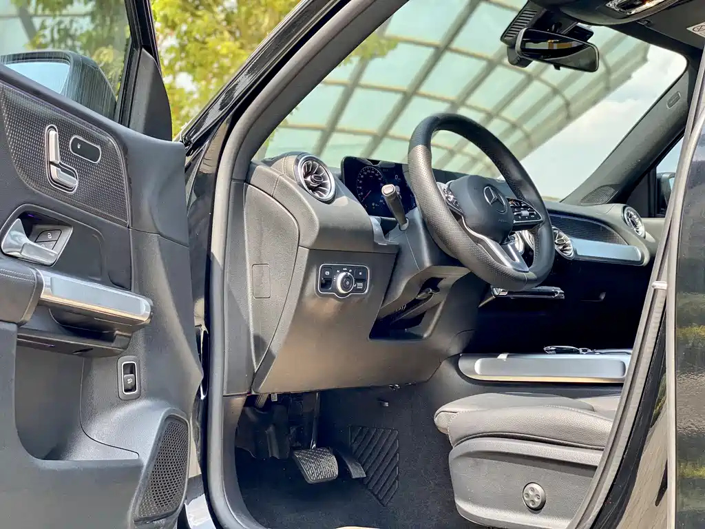 MERCEDES BENZ GLB 2022