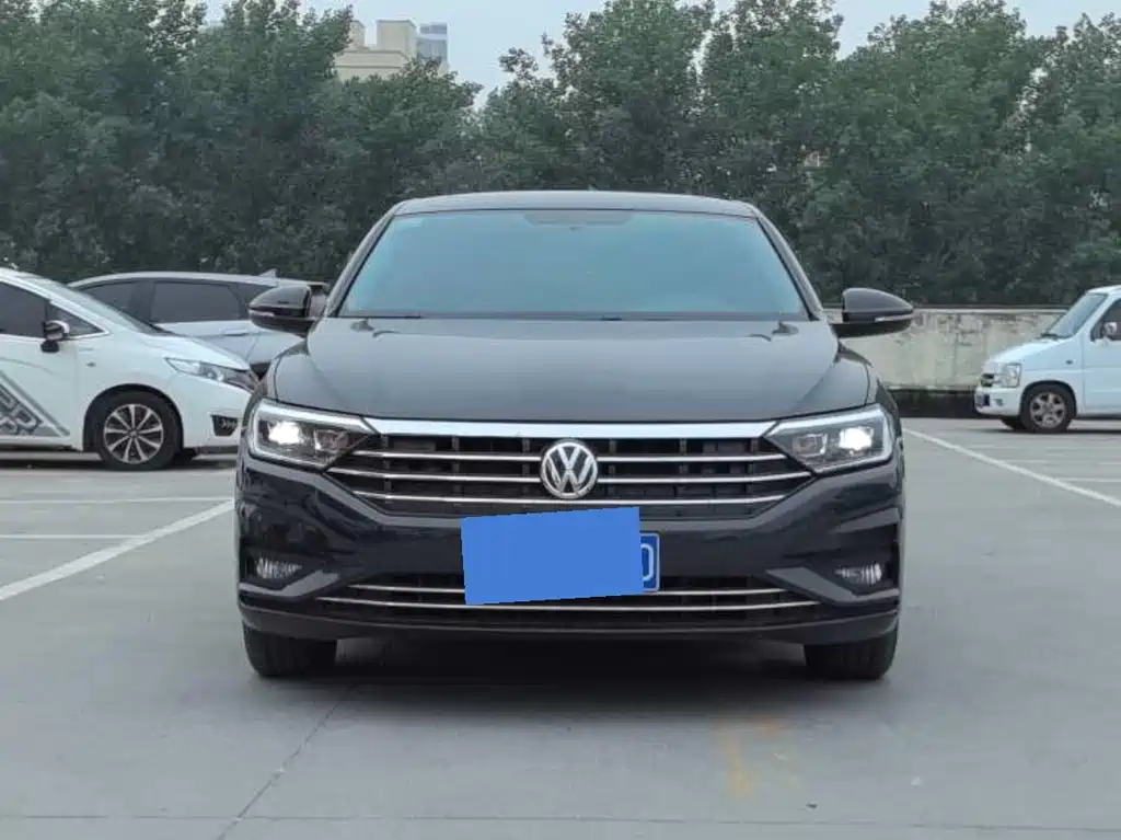 VOLKSWAGEN SAGITAR 2021
