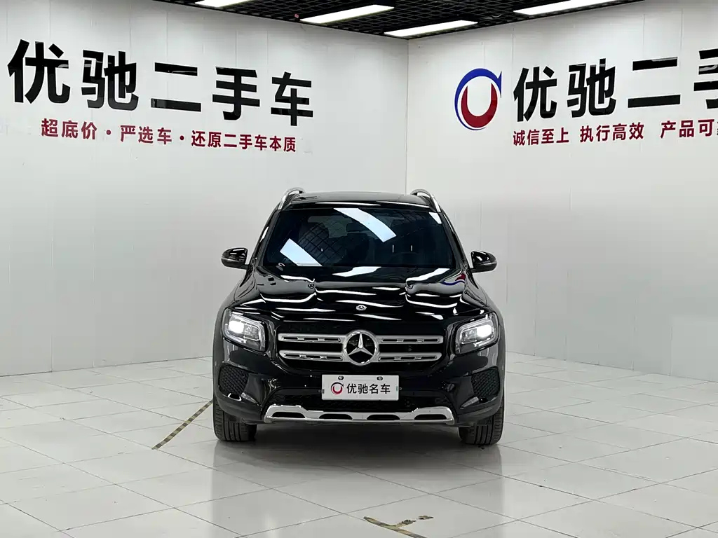 MERCEDES BENZ GLB 2023