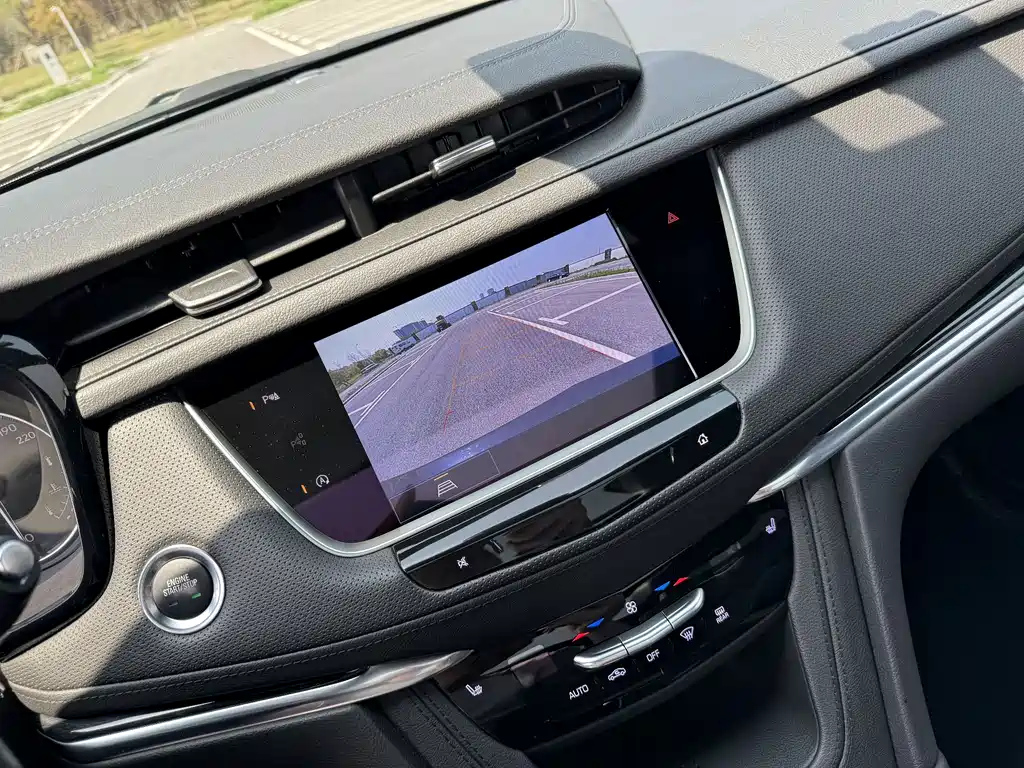CADILLAC XT5 2022