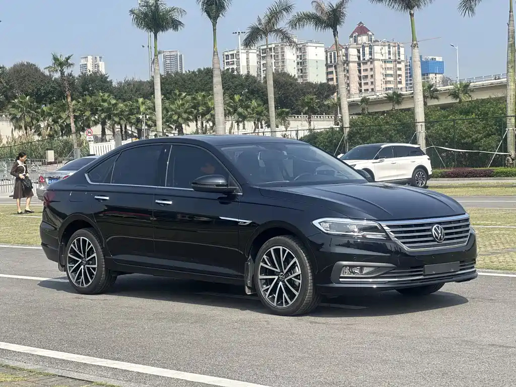 VOLKSWAGEN LAVIDA 2021