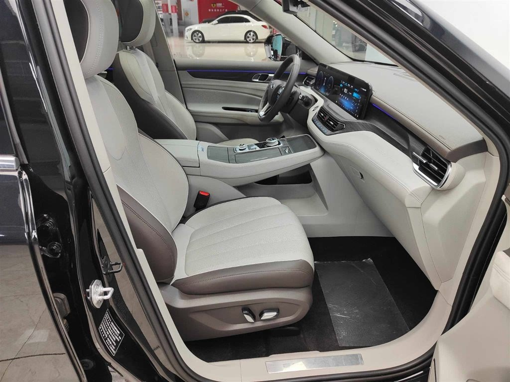 FORD EQUATOR 2023