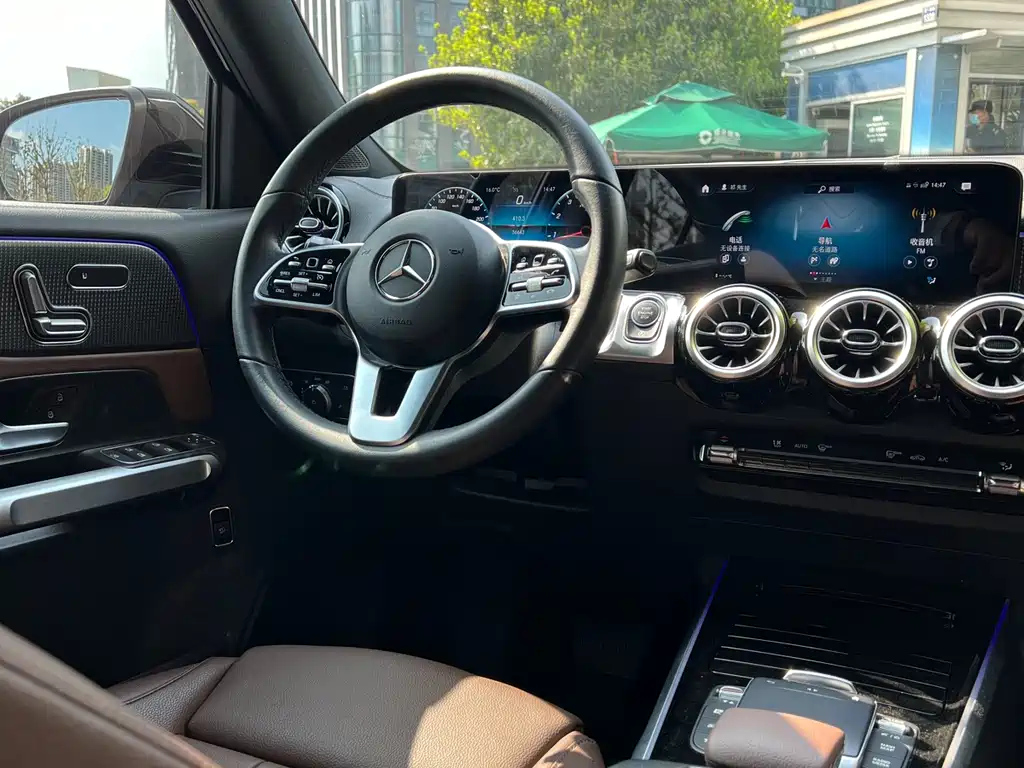 MERCEDES BENZ GLB 2022