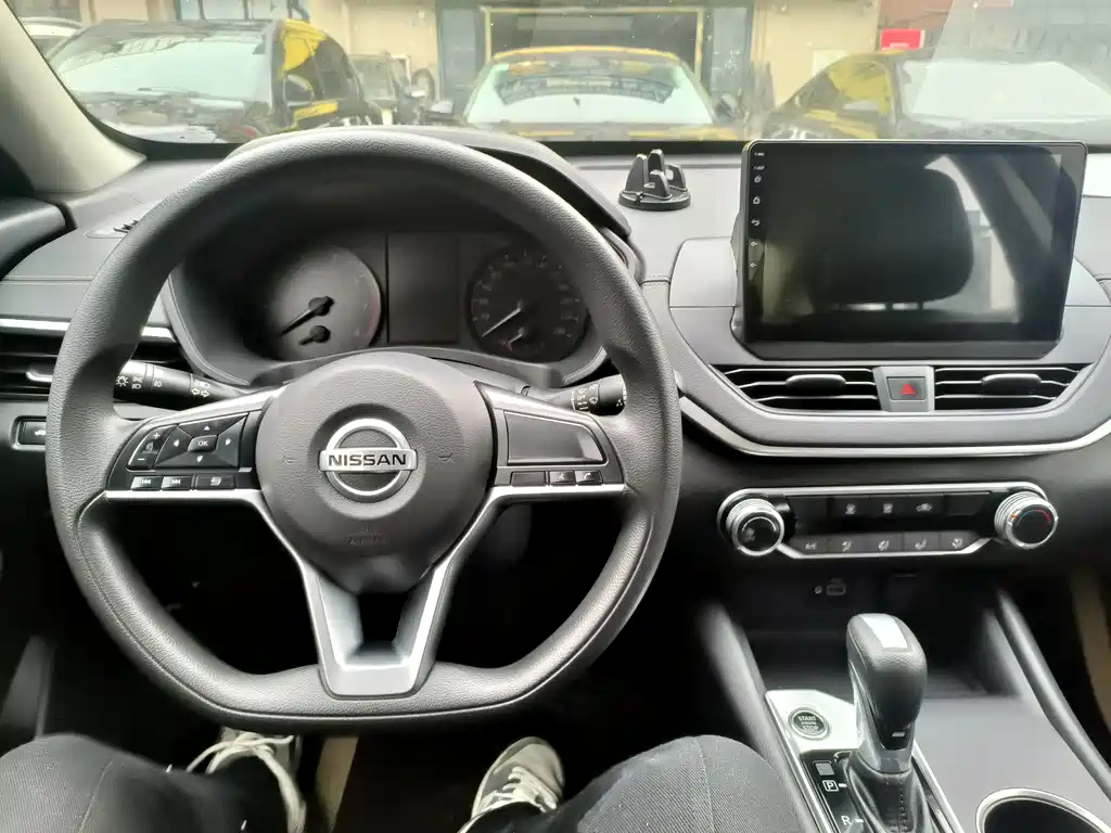 NISSAN TEANA 2021