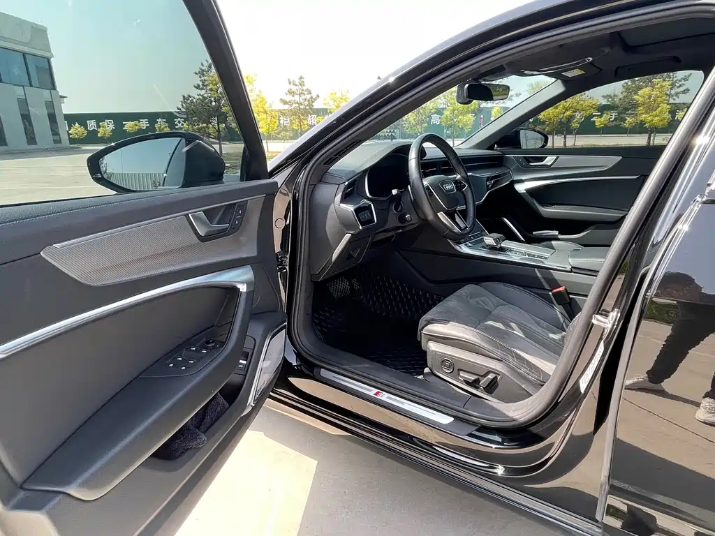 AUDI A6L 2021