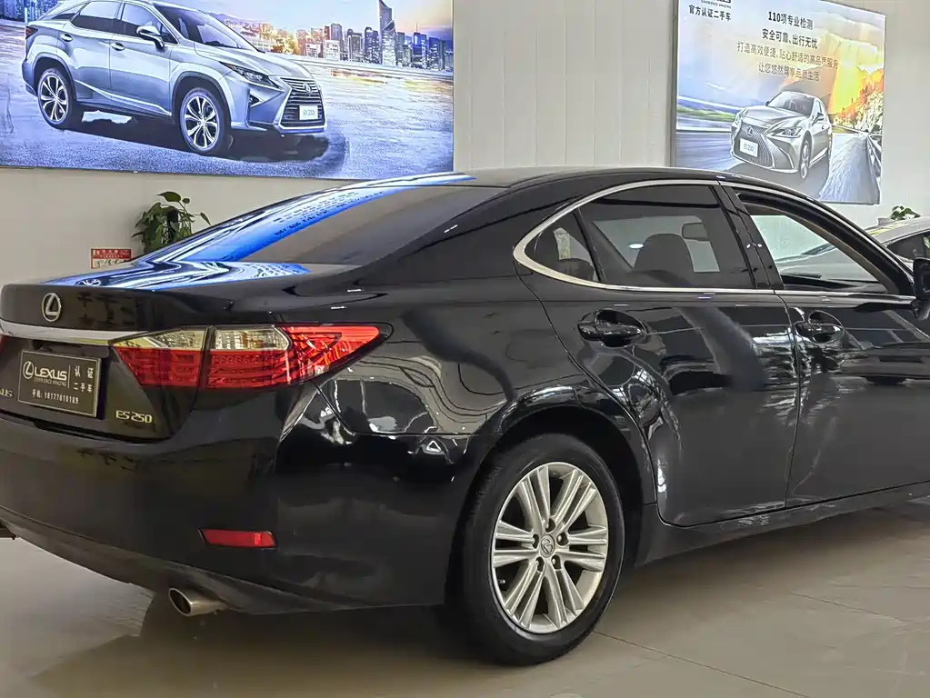 LEXUS ES 2014