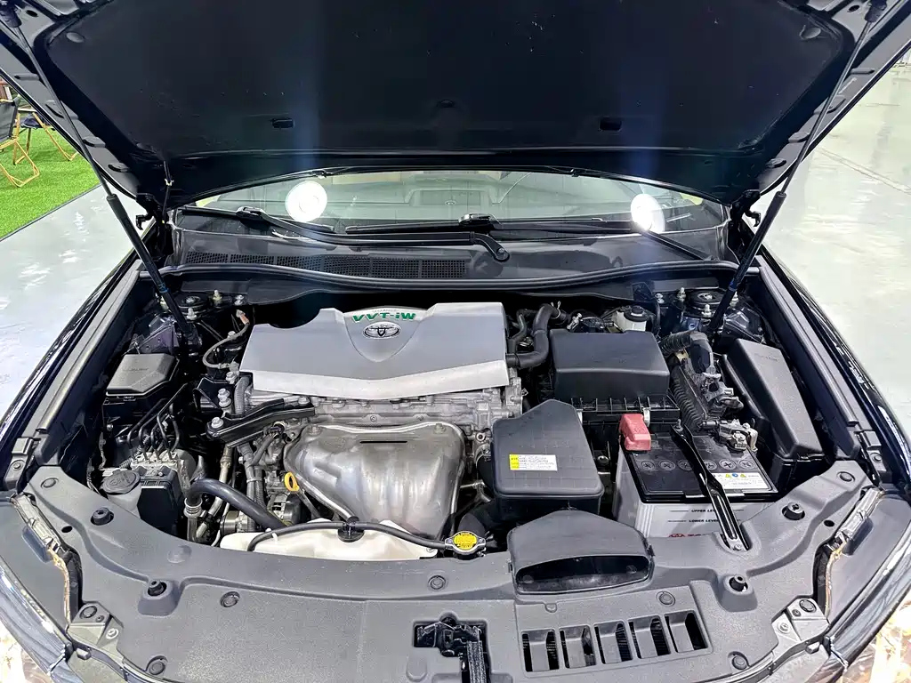 TOYOTA CAMRY 2016