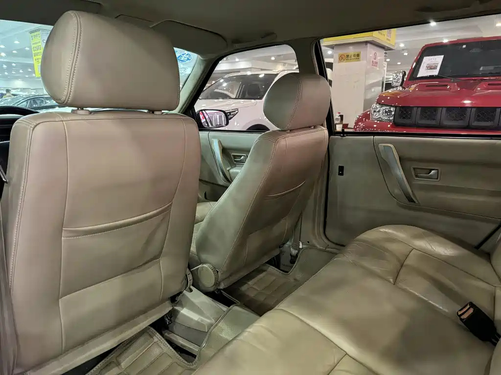VOLKSWAGEN OTHER 2011