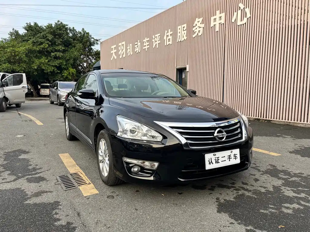 NISSAN TEANA 2016