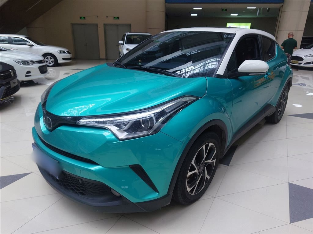 TOYOTA C-HR 2018