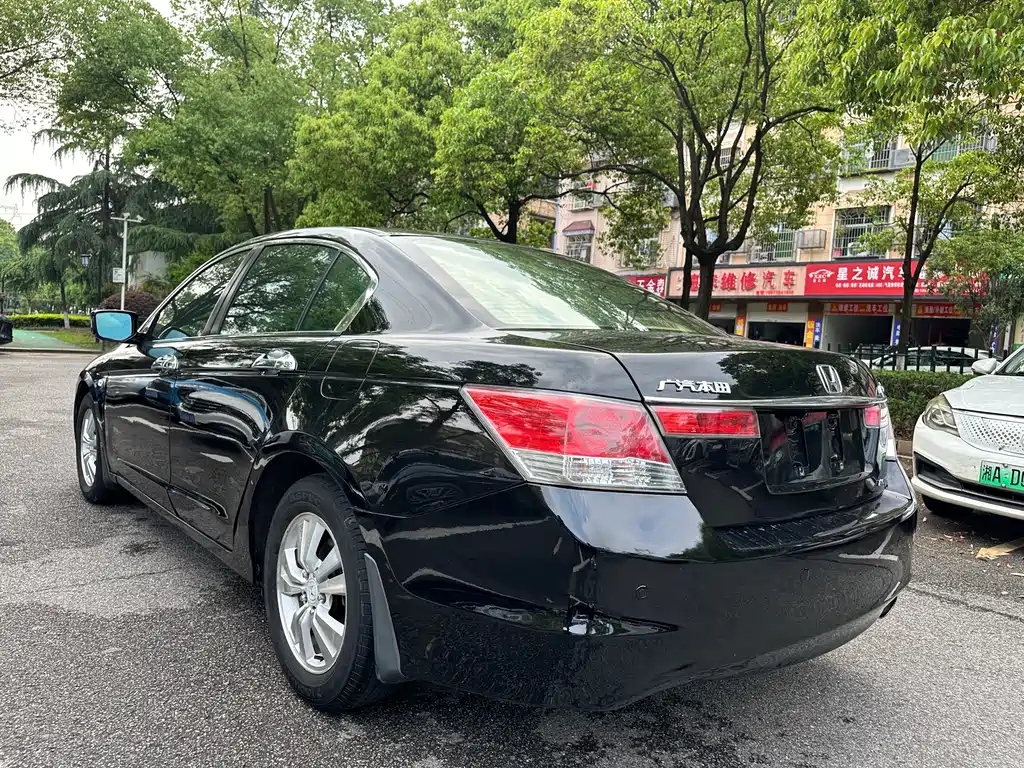 HONDA ACCORD 2010