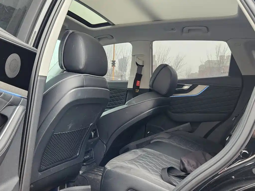 HONGQI HS5 2021