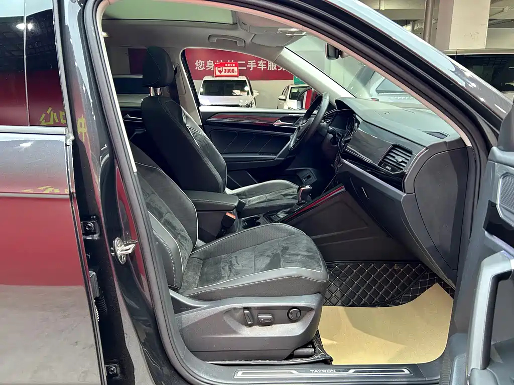 VOLKSWAGEN TAYRON 2021