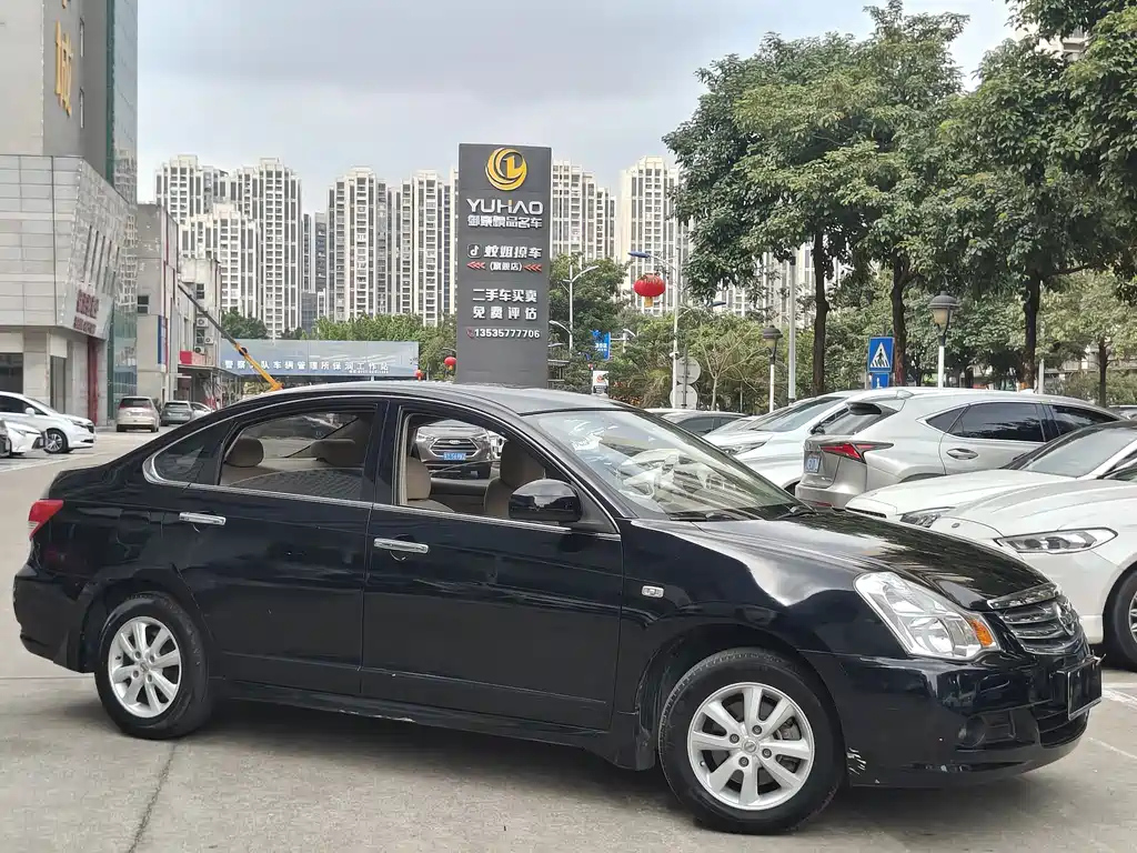 NISSAN SYLPHY 2012